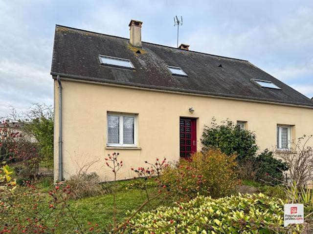 Vente Maison 6 pièces 137 m2 Sable sur sarthe