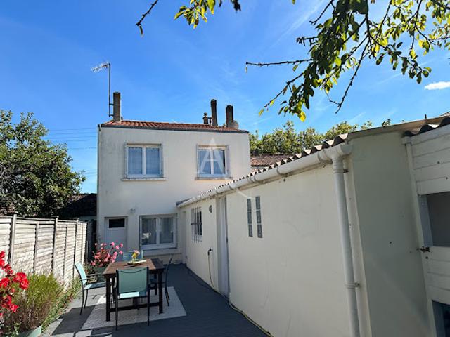 Vente Maison 6 pièces 137.73 m2 Rochefort
