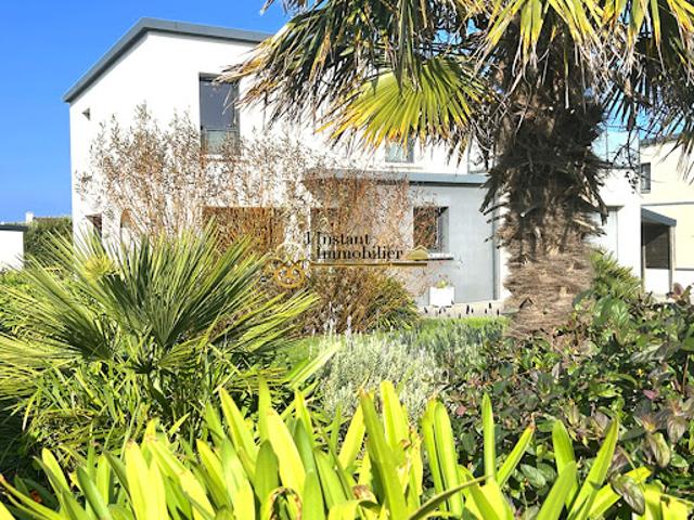Vente Maison 6 pièces 138 m2 Roscoff