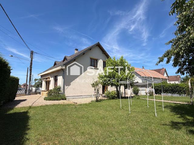 Vente Maison 6 pièces 138 m2 Vierzon