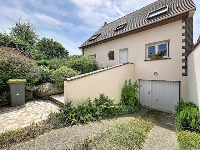Vente Maison 6 pièces 138 m2 Villeneuve le Roi