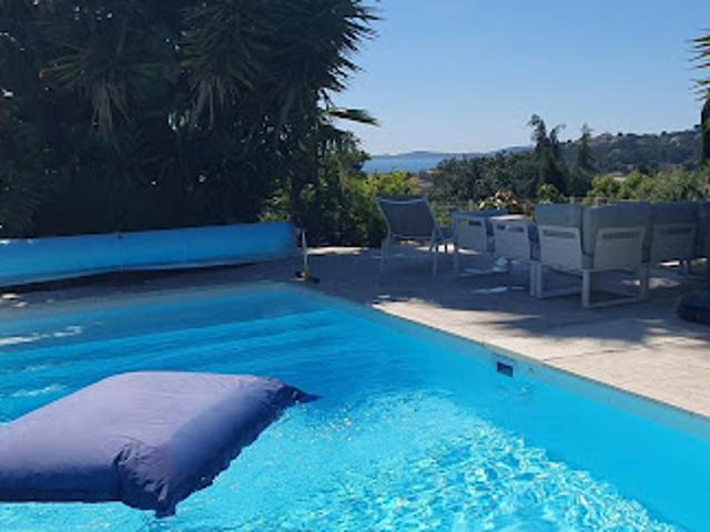 Vente Maison 6 pièces 130 m2 Carqueiranne