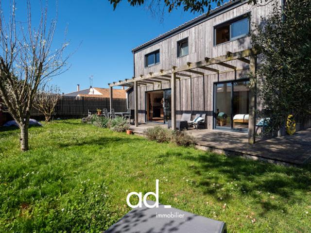 Vente Maison 6 pièces 130 m2 Esnandes