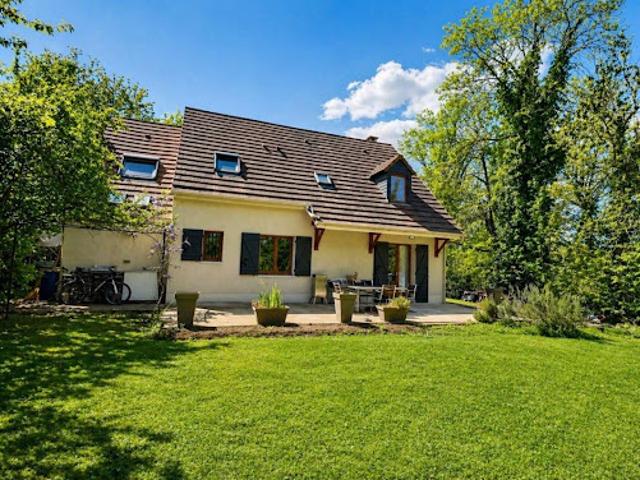 Vente Maison 6 pièces 130 m2 Fontenay le Vicomte