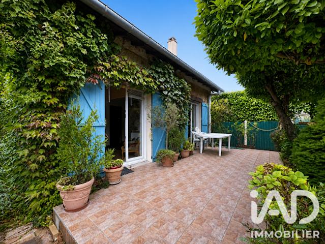 Vente Maison 6 pièces 130 m2 Le Mesnil le Roi