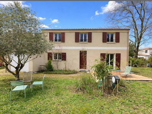 Vente Maison 6 pièces 130 m2 Léognan