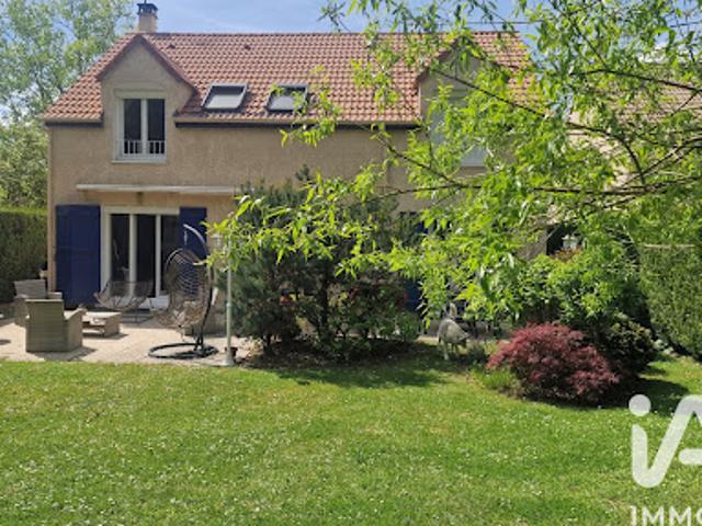 Vente Maison 6 pièces 130 m2 Lesigny