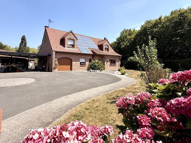 Vente Maison 6 pièces 130 m2 Lestrem