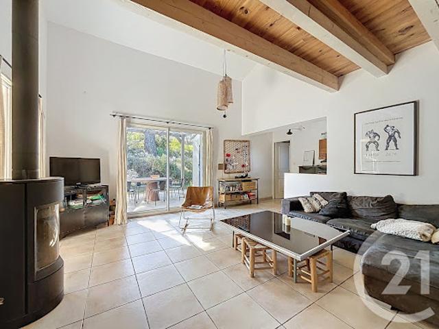 Vente Maison 6 pièces 130 m2 Saint Geniès des Mourgues