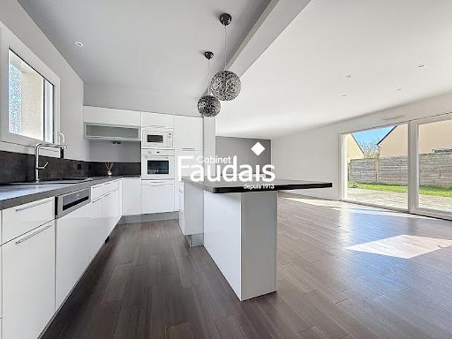 Vente Maison 6 pièces 130 m2 Saint lo