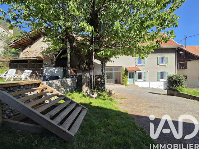 Vente Maison 6 pièces 130 m2 Saint Pierre de Mésage