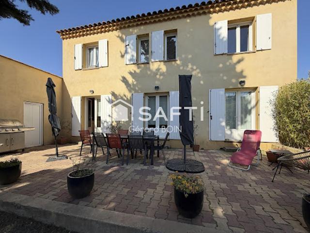 Vente Maison 6 pièces 130 m2 Villeneuve