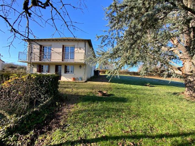 Vente Maison 6 pièces 130.87 m2 Aigurande