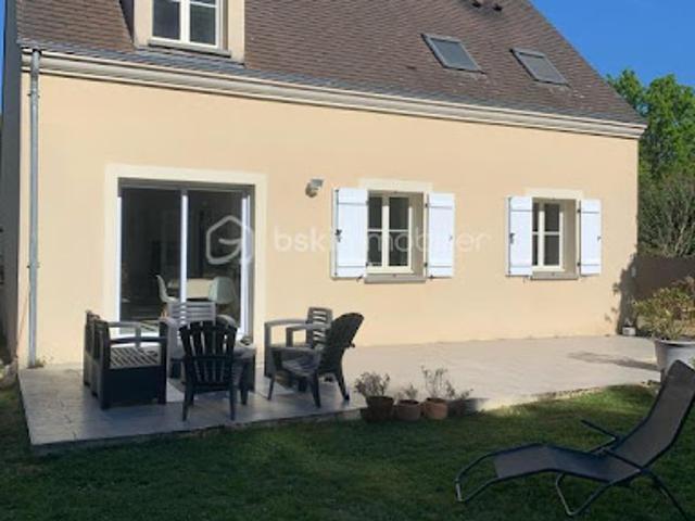 Vente Maison 6 pièces 131 m2 Bois le Roi