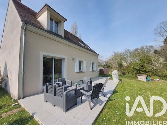 Vente Maison 6 pièces 131 m2 Bois le Roi