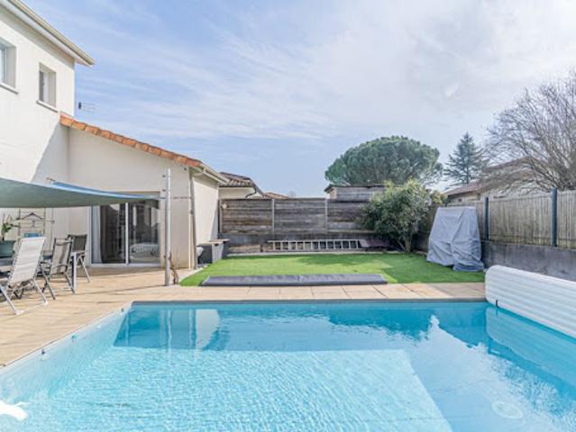 Vente Maison 6 pièces 131 m2 Le Haillan