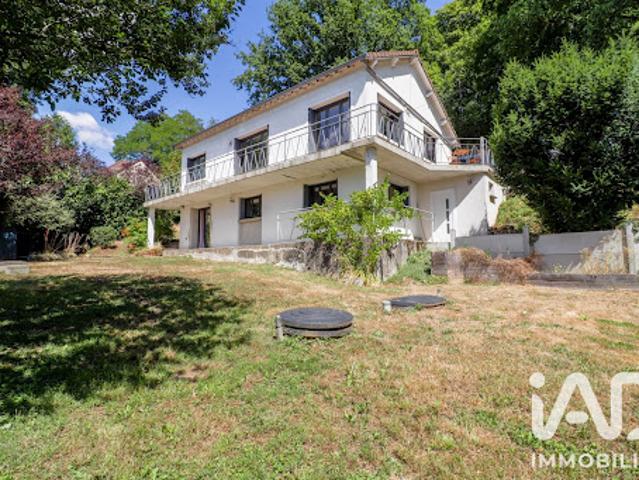 Vente Maison 6 pièces 132 m2 Chateaufort