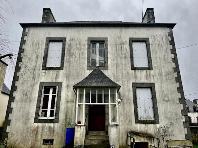 Vente Maison 6 pièces 132 m2 Châteauneuf du Faou
