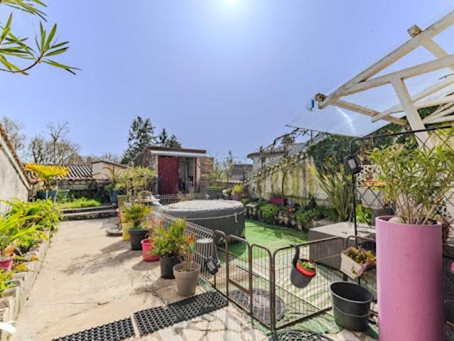 Vente Maison 6 pièces 132 m2 Guîtres