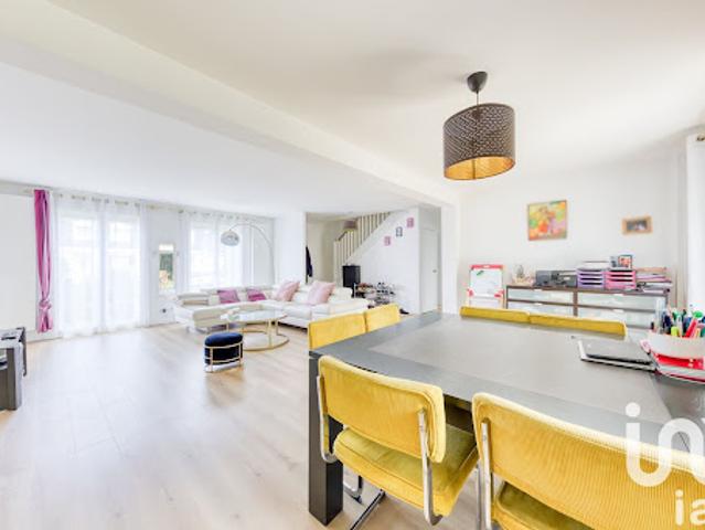 Vente Maison 6 pièces 132 m2 Lesigny