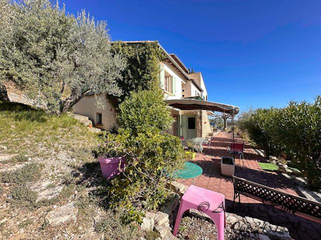 Vente Maison 6 pièces 132 m2 Volx