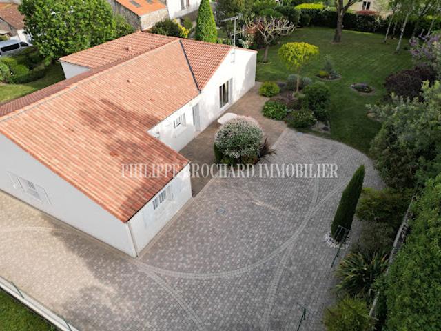 Vente Maison 6 pièces 132.42 m2 Le Poiré sur Vie