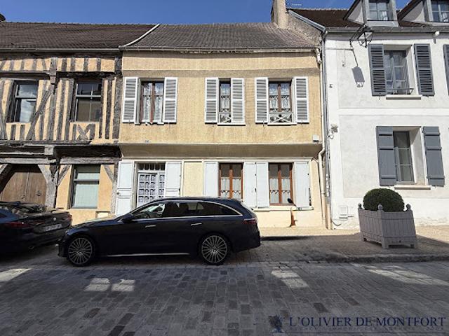 Vente Maison 6 pièces 133 m2 Montfort l'Amaury
