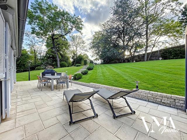 Vente Maison 6 pièces 133 m2 Lissieu