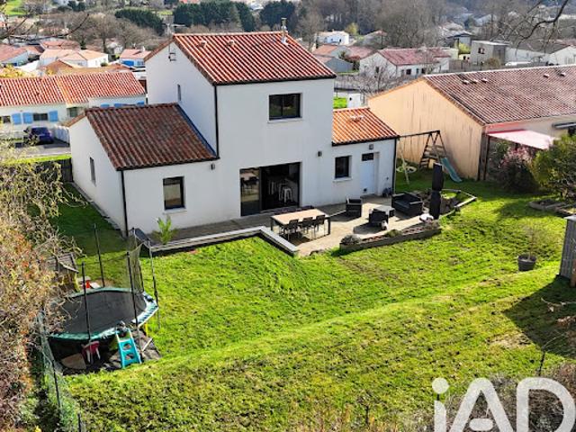Vente Maison 6 pièces 133 m2 Poiroux