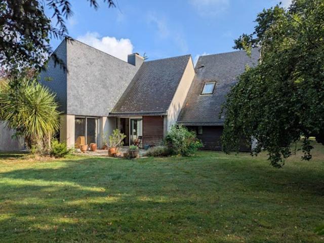 Vente Maison 6 pièces 144 m2 Bégard