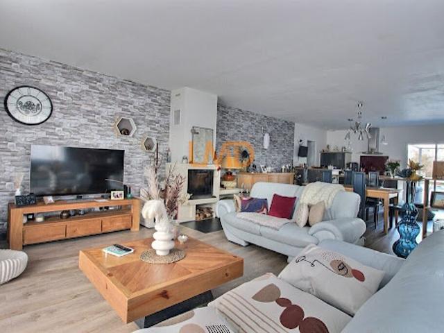 Vente Maison 6 pièces 144 m2 Plassay