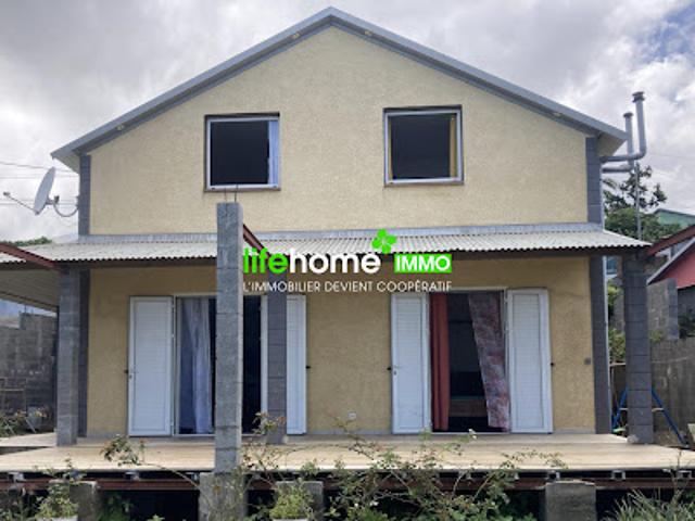 Vente Maison 6 pièces 144 m2 Les trois bassins
