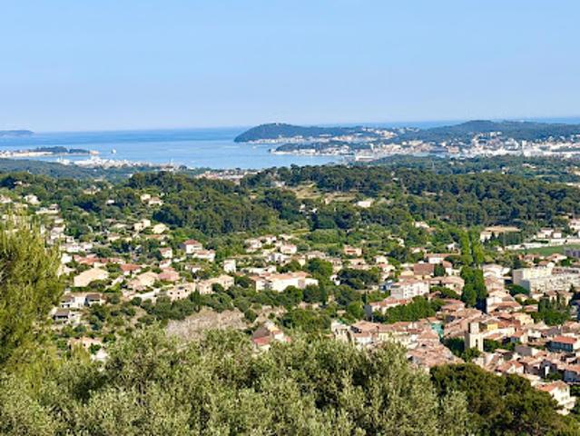 Vente Maison 6 pièces 145 m2 Ollioules