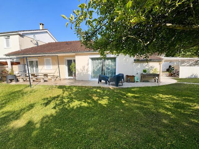 Vente Maison 6 pièces 145 m2 Le Mesnil Saint Denis