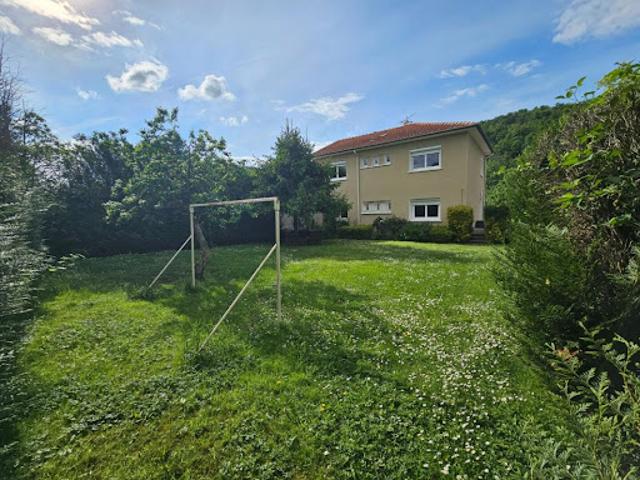 Vente Maison 6 pièces 145.06 m2 Le Chambon Feugerolles