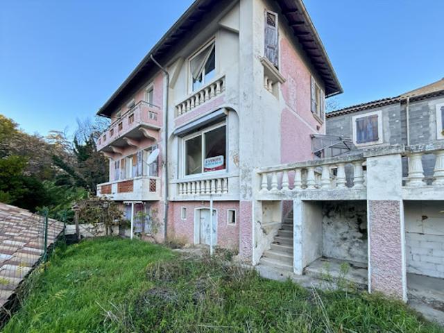 Vente Maison 6 pièces 145.59 m2 Château Arnoux Saint Auban