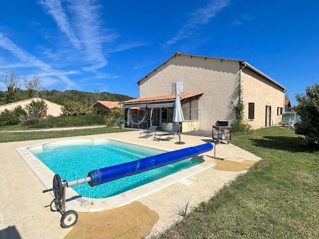 Vente Maison 6 pièces 146 m2 Montpon Ménestérol