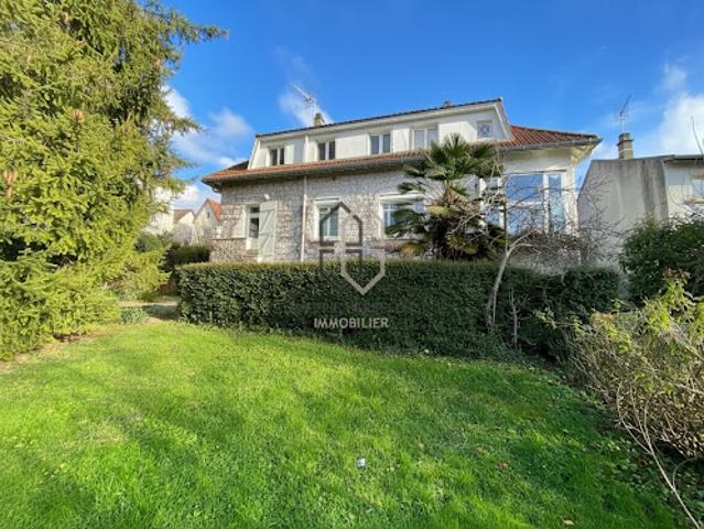 Vente Maison 6 pièces 146 m2 Chennevieres sur marne