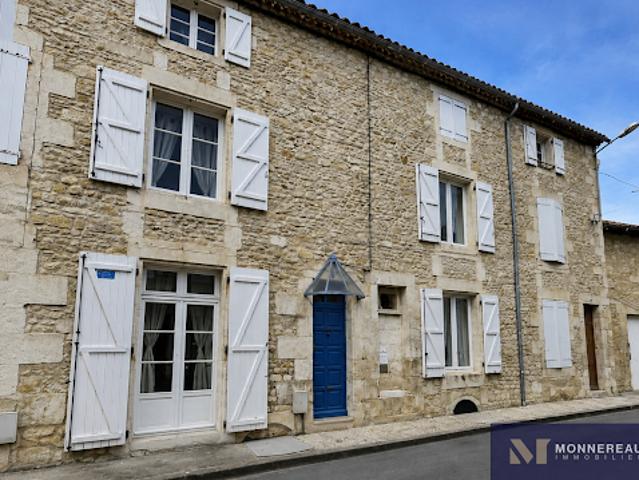 Vente Maison 6 pièces 146 m2 La Rochefoucauld