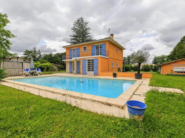 Vente Maison 6 pièces 147 m2 Coutras