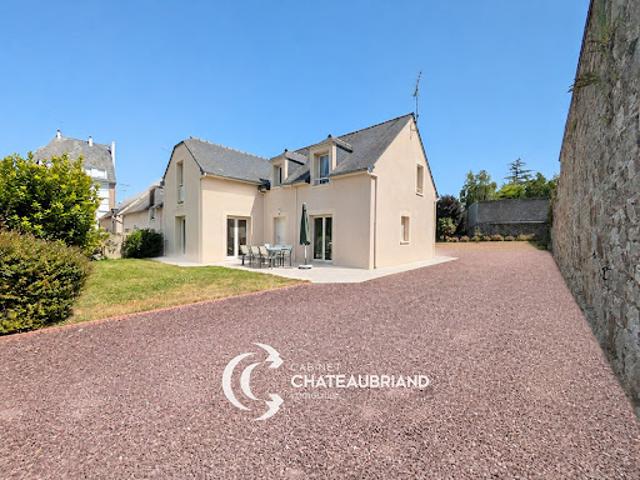 Vente Maison 6 pièces 147 m2 Dol de Bretagne