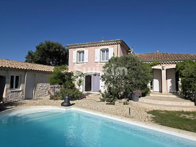 Vente Maison 6 pièces 147 m2 Donzère