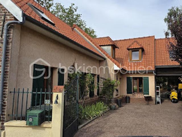 Vente Maison 6 pièces 147 m2 Saint Fuscien