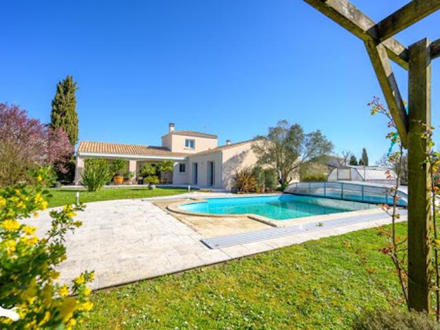 Vente Maison 6 pièces 149 m2 Saint Xandre