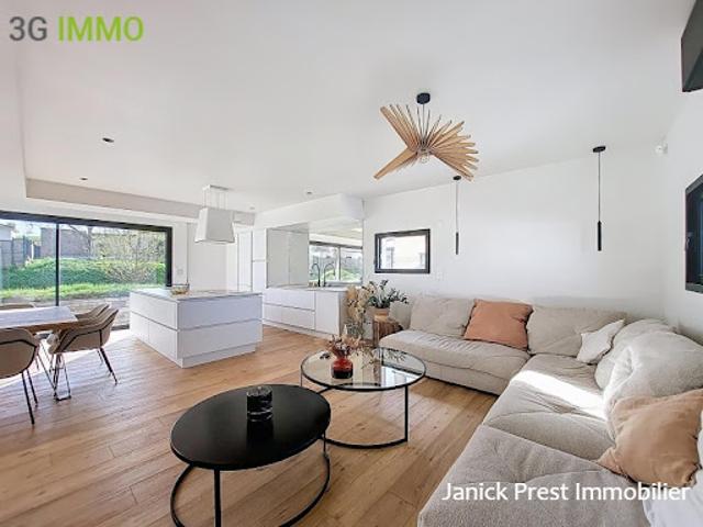 Vente Maison 6 pièces 149.6 m2 Sainte Foy d'Aigrefeuille