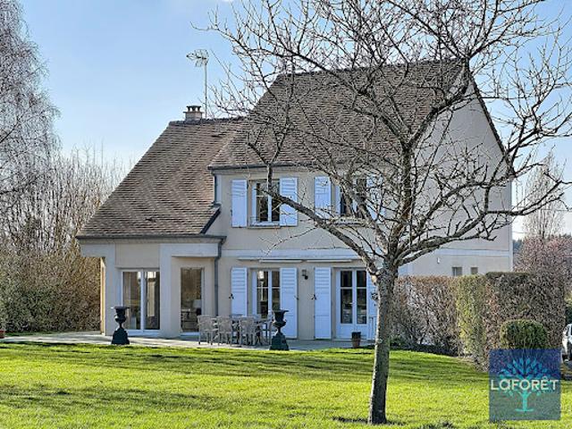 Vente Maison 6 pièces 149.88 m2 Bernay