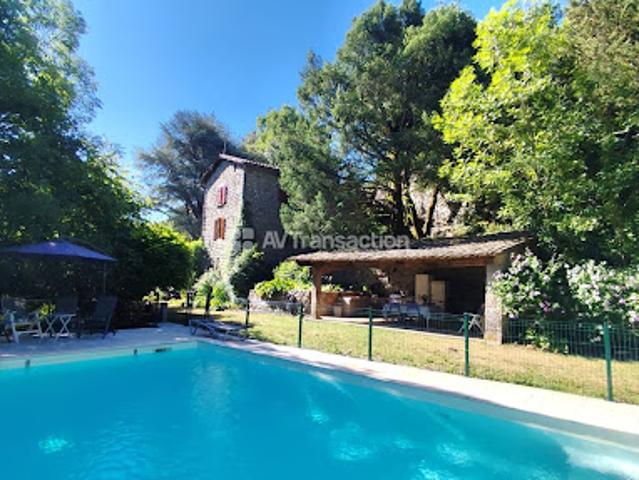 Vente Maison 6 pièces 140 m2 Meyras