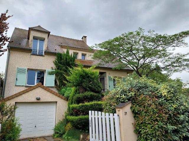 Vente Maison 6 pièces 140 m2 Montfort l'Amaury