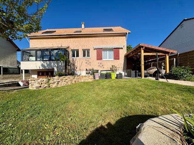 Vente Maison 6 pièces 140 m2 Leudeville