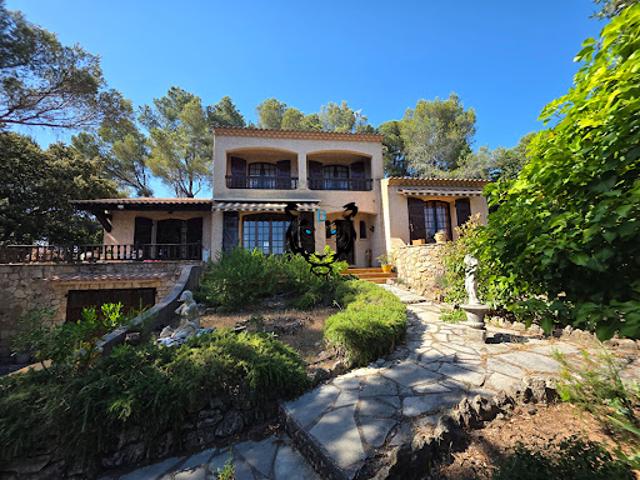 Vente Maison 6 pièces 140 m2 Saint raphael